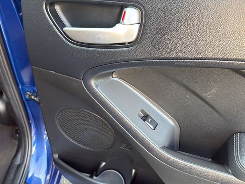 Used 2018 Kia Forte LX FWD image 18