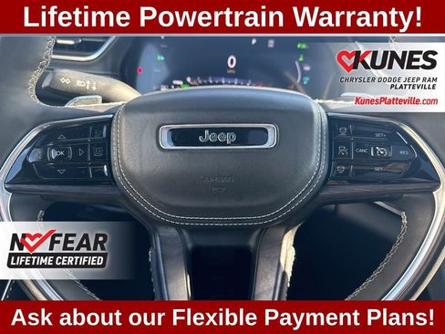 Used 2023 Jeep Grand Cherokee Overland w/ Luxury Tech Group IV image 16