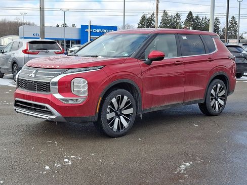 New 2026 Mitsubishi Outlander SE AWD/4WD image 2