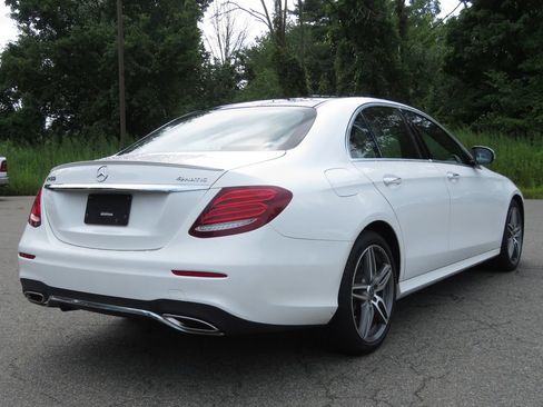 Used 2019 Mercedes-Benz E 450 4MATIC Sedan image 5