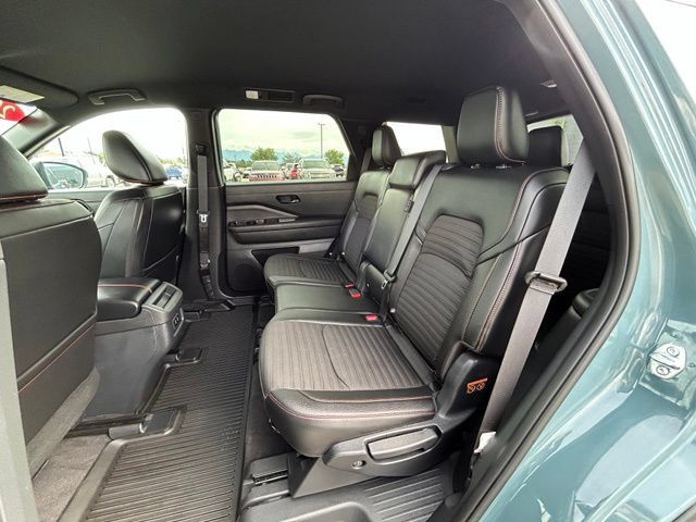 Certified 2026 Nissan Pathfinder Rock Creek AWD/4WD image 39