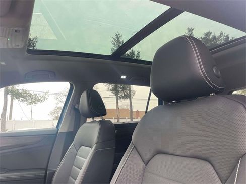 New 2025 Volkswagen Atlas SE image 20