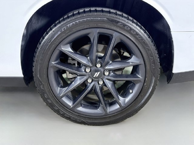 Used 2023 Dodge Challenger GT w/ Blacktop Package AWD/4WD image 28