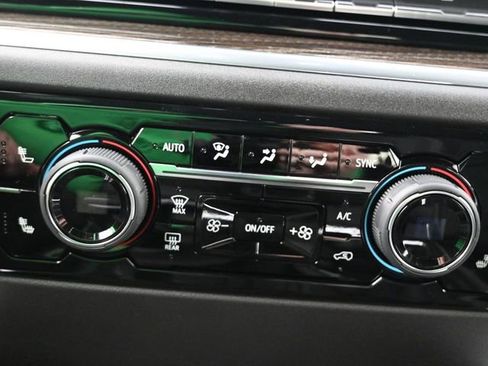 New 2025 Chevrolet Silverado 1500 RST AWD/4WD image 17