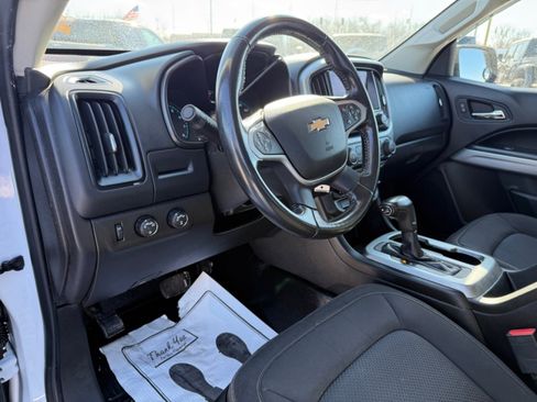Used 2021 Chevrolet Colorado LT w/ Fleet Safety Package image 17