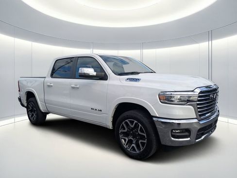 Used 2025 RAM 1500 Laramie image 2