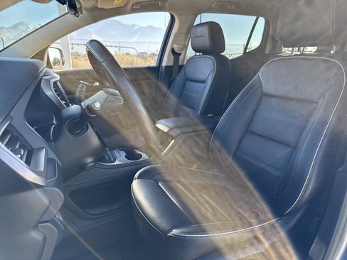 Used 2021 GMC Acadia Denali w/ Denali Ultimate Package image 18