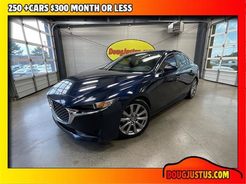 Used 2021 MAZDA MAZDA3 s FWD image 1