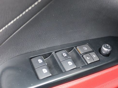 Used 2018 Toyota Camry XSE image 12