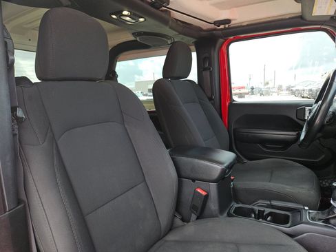 Used 2020 Jeep Wrangler Sport AWD/4WD image 29