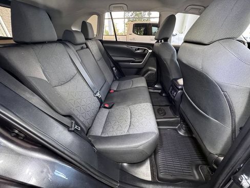 Used 2020 Toyota RAV4 XLE AWD/4WD image 50