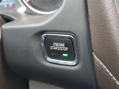 Certified 2023 GMC Acadia SLE w/ Driver Convenience Package image 26