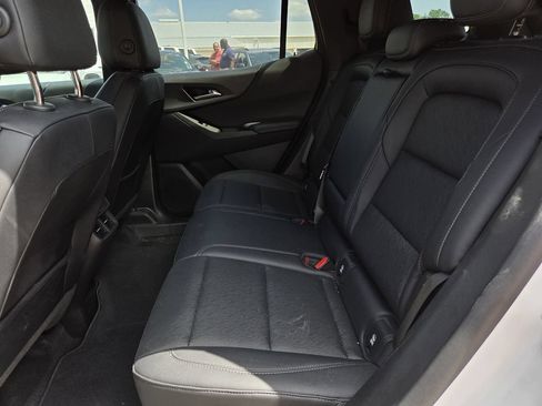 Used 2025 Chevrolet Equinox LT w/ Convenience Package II FWD image 21