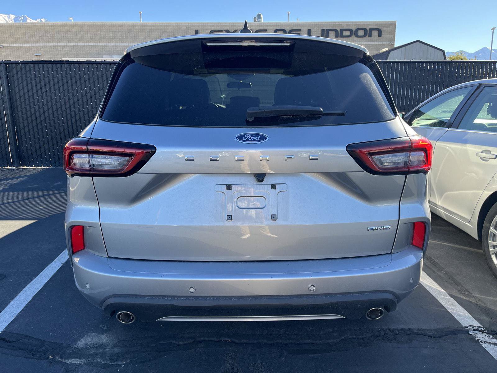 Used 2024 Ford Escape ST-Line w/ Tech Pack #1 AWD/4WD image 5
