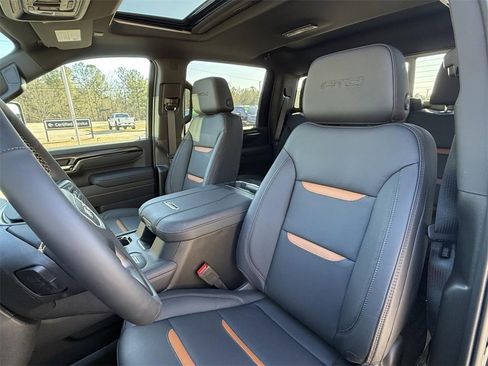 New 2026 GMC Sierra 2500 AT4 w/ AT4 Premium Plus Package image 10