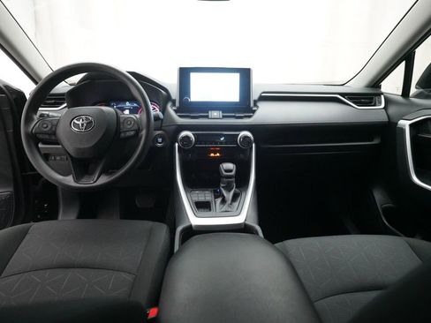 Used 2025 Toyota RAV4 XLE image 6