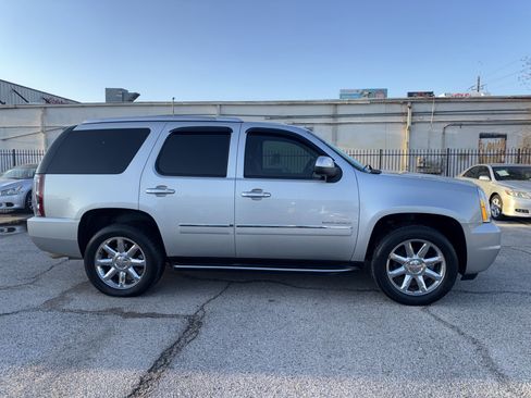 Used 2013 GMC Yukon Denali image 4