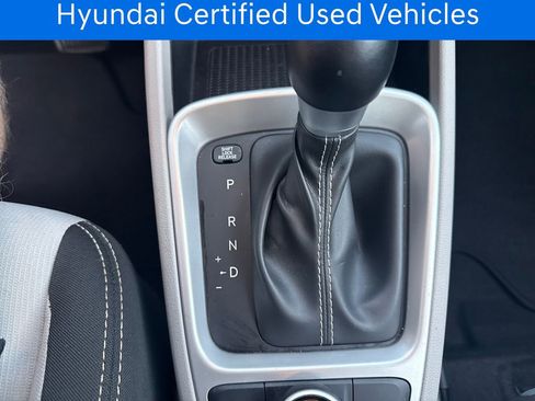 Certified 2025 Hyundai Venue SEL FWD image 26