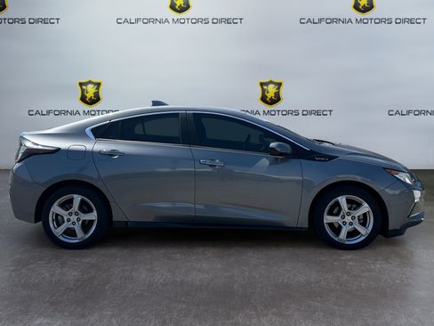 Used 2018 Chevrolet Volt LT w/ Comfort Package FWD image 6