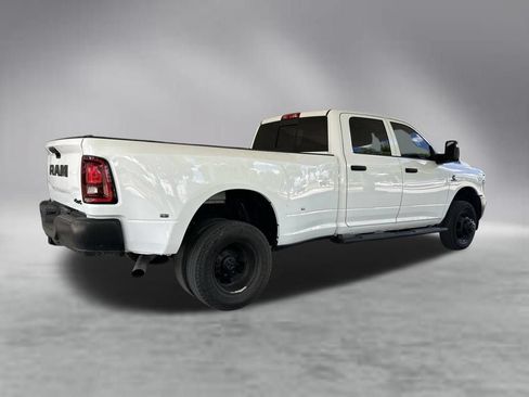 Used 2025 RAM 3500 Tradesman AWD/4WD image 3
