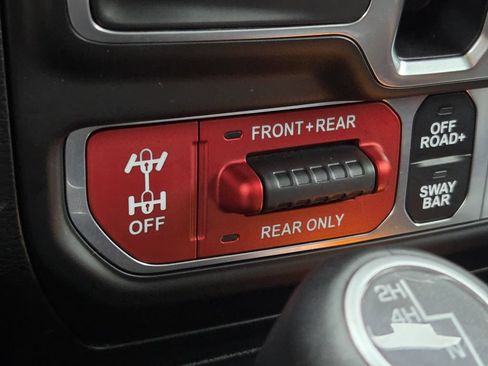 Used 2021 Jeep Gladiator Rubicon AWD/4WD image 24