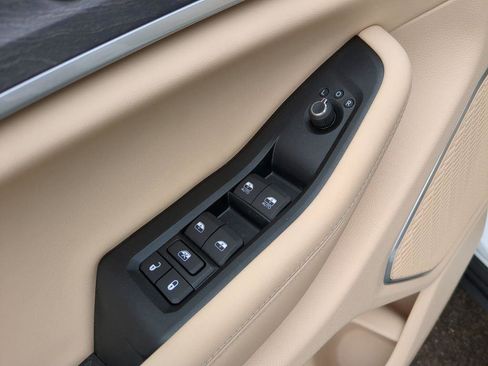 New 2026 Jeep Grand Cherokee L Limited AWD/4WD image 12