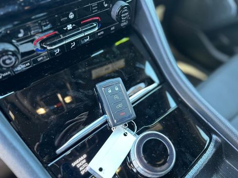 New 2025 Jeep Grand Cherokee Limited w/ Trailer Tow Package image 35