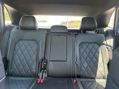 Used 2025 Volkswagen Atlas Cross Sport SEL Premium R-Line AWD/4WD image 50
