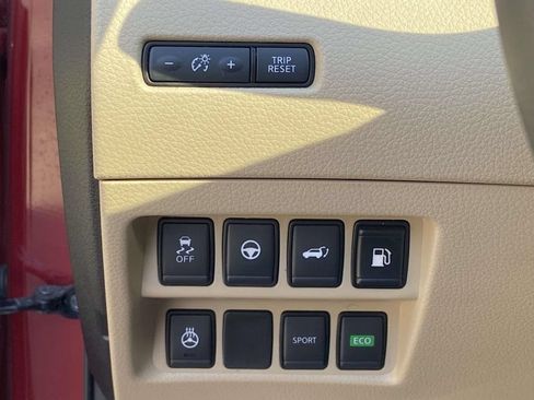 Used 2020 Nissan Rogue SL w/ Premium Package FWD image 30