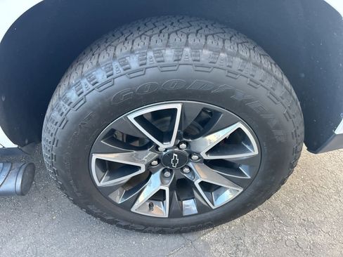 Used 2022 Chevrolet Tahoe Z71 w/ Luxury Package image 21