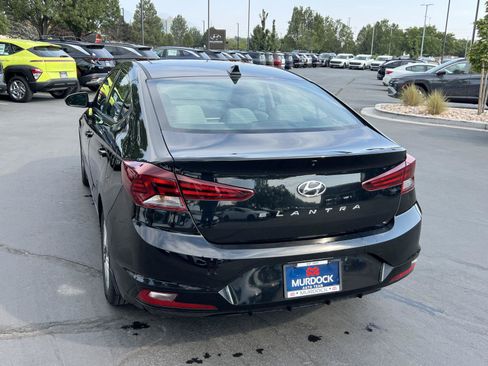 Used 2020 Hyundai Elantra SEL FWD image 10