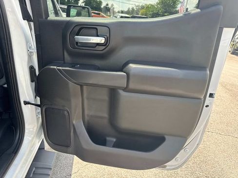 Used 2026 Chevrolet Silverado 1500 W/T w/ WT Value Package AWD/4WD image 14