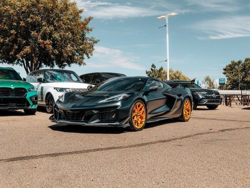 Used 2026 Chevrolet Corvette ZR1 w/ ZR1 Carbon Fiber Aero Package RWD image 3