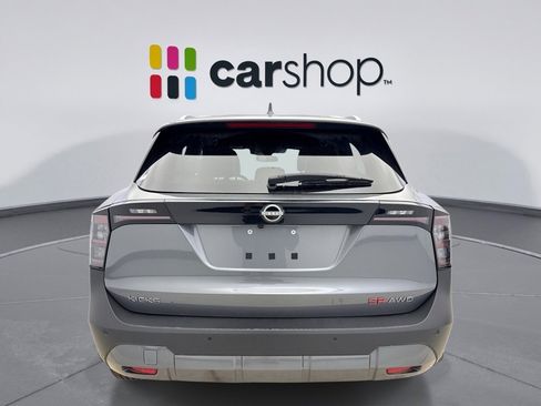 Used 2025 Nissan Kicks SR AWD/4WD image 4