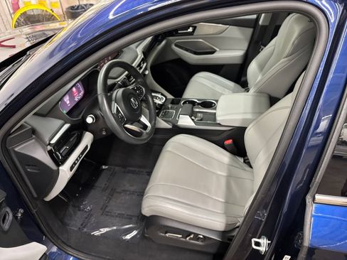 Certified 2024 Acura MDX SH-AWD w/ Technology Package image 10