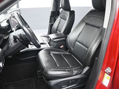 Certified 2020 Ford Explorer XLT w/ Equipment Group 202A image 2