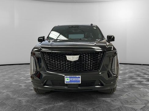 Used 2025 Cadillac Escalade ESV Sport Platinum AWD/4WD image 8