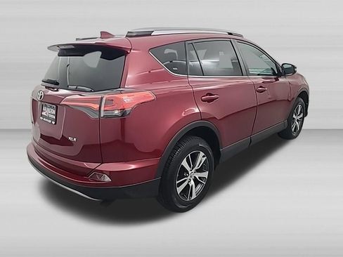 Used 2018 Toyota RAV4 XLE w/ Plus Extra Value Package FWD image 4