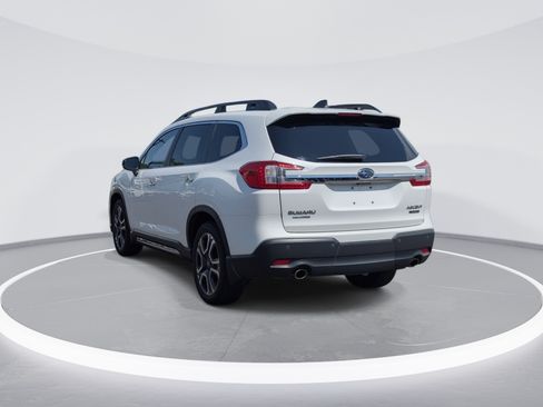 Certified 2024 Subaru Ascent Touring AWD/4WD image 5