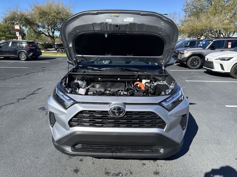 New 2025 Toyota RAV4 XLE w/ Convenience Package AWD/4WD image 42