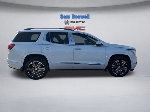 Used 2019 GMC Acadia Denali w/ Technology Package AWD/4WD image 11
