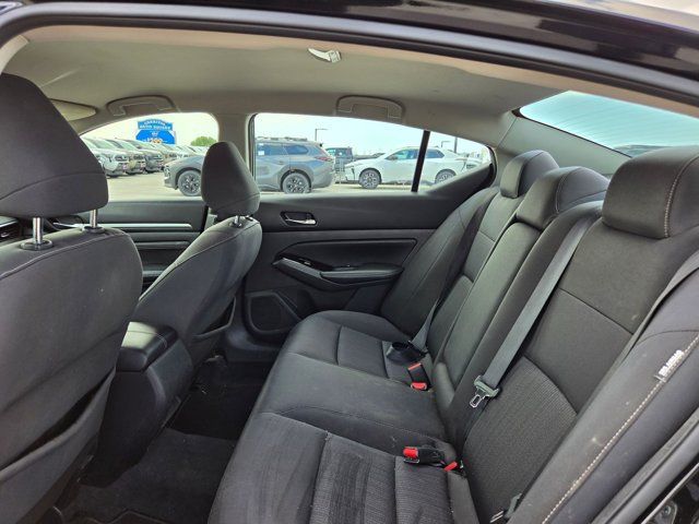 Used 2021 Nissan Altima 2.5 SV FWD image 14