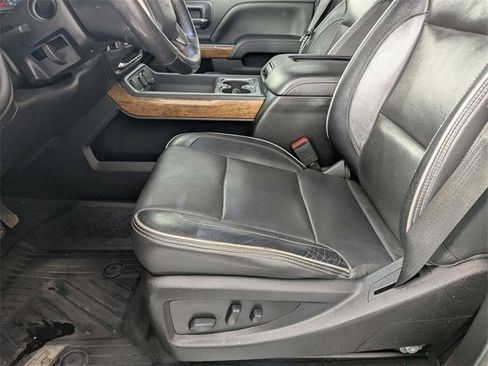 Used 2019 Chevrolet Silverado 2500 High Country w/ Duramax Plus Package image 25