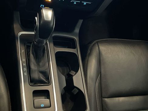 Used 2018 Ford Escape SEL image 19