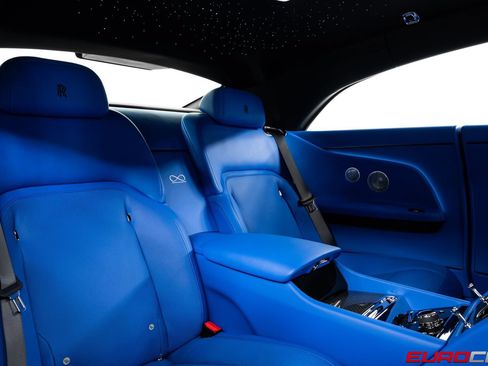 Used 2025 Rolls-Royce Spectre Black Badge w/ Spectre Enhancement Package AWD/4WD image 34
