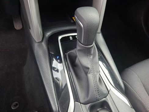 Used 2023 Toyota Corolla Cross LE image 14