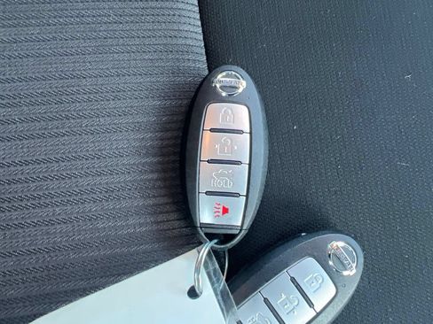 Used 2022 Nissan Sentra SV FWD image 23
