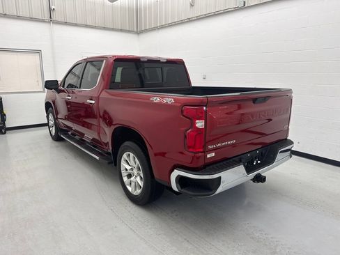 Used 2021 Chevrolet Silverado 1500 LTZ w/ LTZ Premium Package AWD/4WD image 4