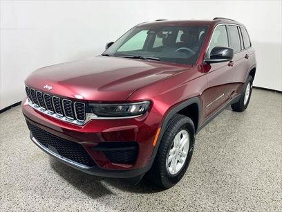 Certified 2025 Jeep Grand Cherokee Laredo w/ Luxury Tech Group I