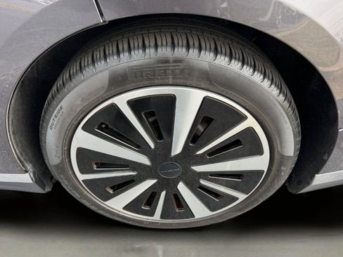 Used 2023 Lucid Air Touring image 21